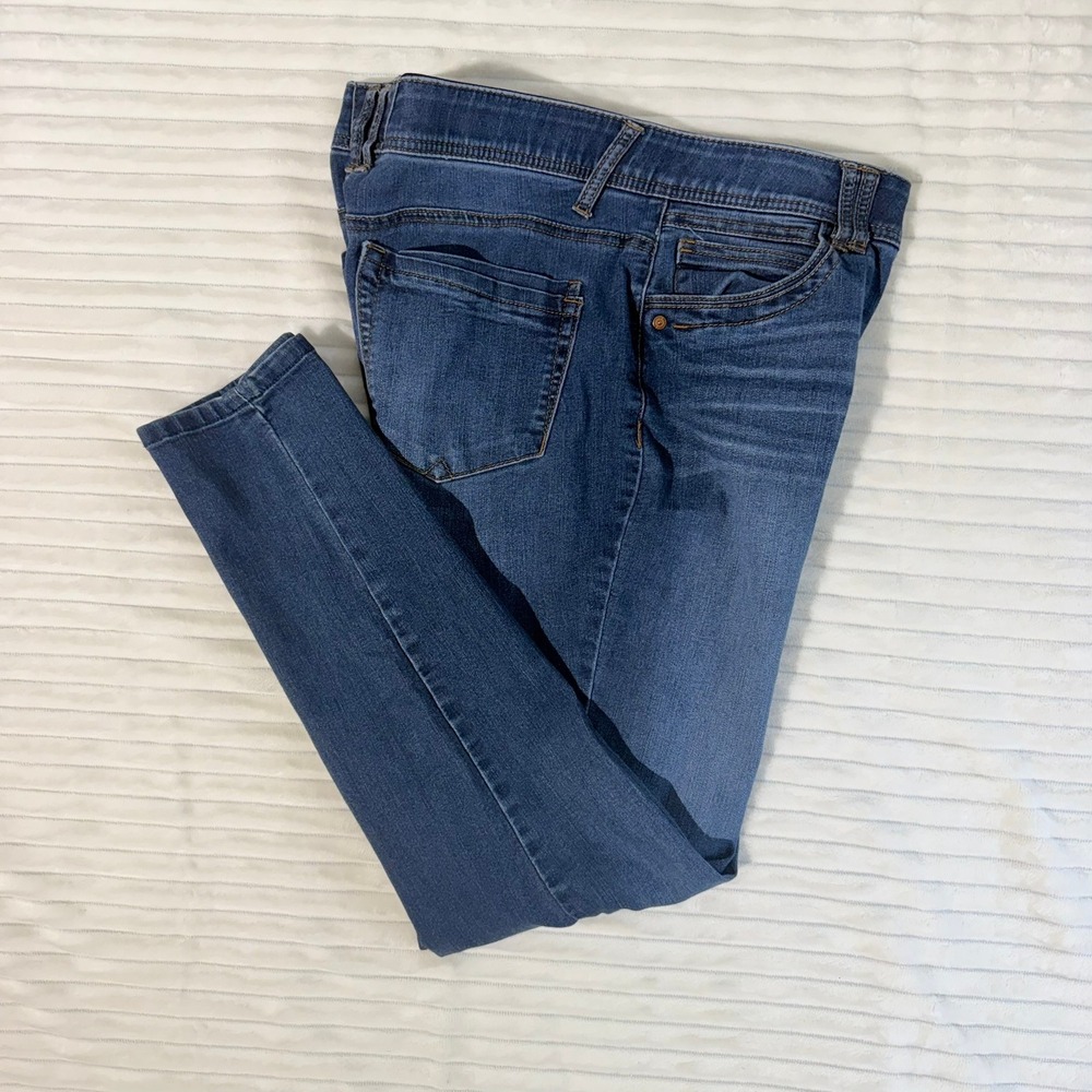 Democracy Ab technology Jeans Medium Wash Distressed Blue Stretch Womens Size 10